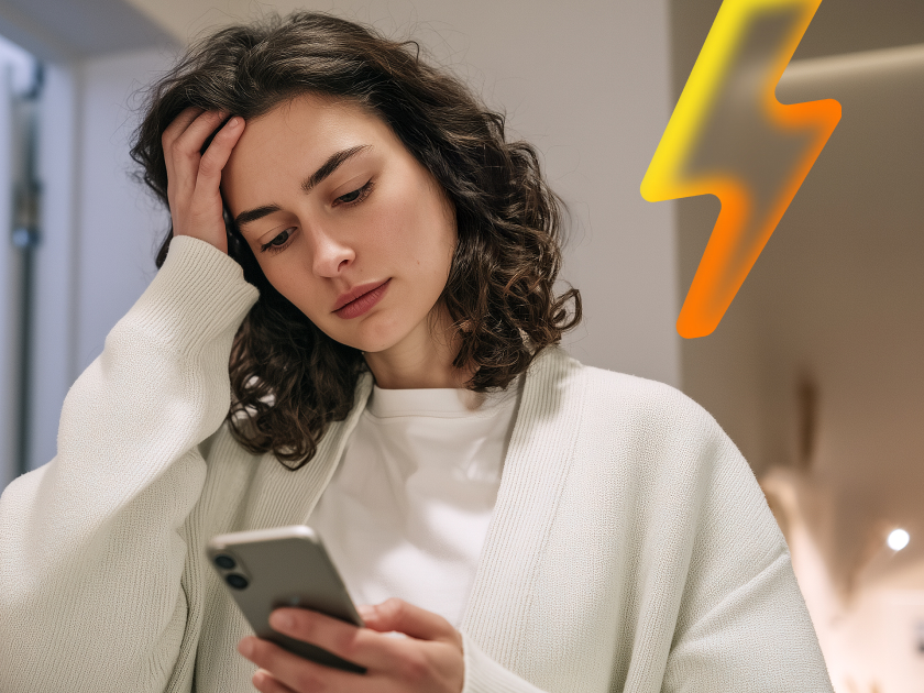 Знают адрес и данные банковских карт. Как понять, что мошенники следят за вами через ваш смартфон