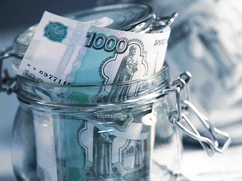 Что происходит с долларом и рублем и стоит ли в 2022 году держать деньги в валюте