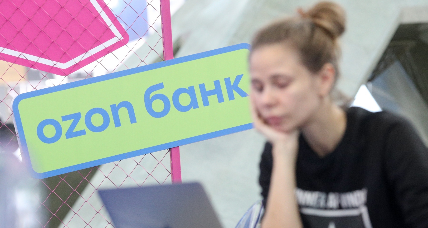Автокредиты стремительно дешевеют, Озон Банк предлагал рассрочку, которой нет. Главное о кредитах за неделю
