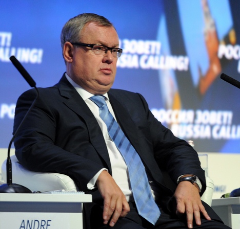 Глава ВТБ Андрей Костин вошел в тройку самых дорогих топ-менеджеров России