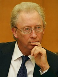 Олег Вьюгин: «Биржи первыми подхватывают вирус, но и первыми выздоравливают»