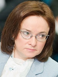 Эльвира Набиуллина: «Пытаться искусственно влиять на курс не надо»