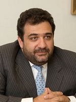 Рубен Варданян: «Госбанк мог бы только поглотить «Тройку»