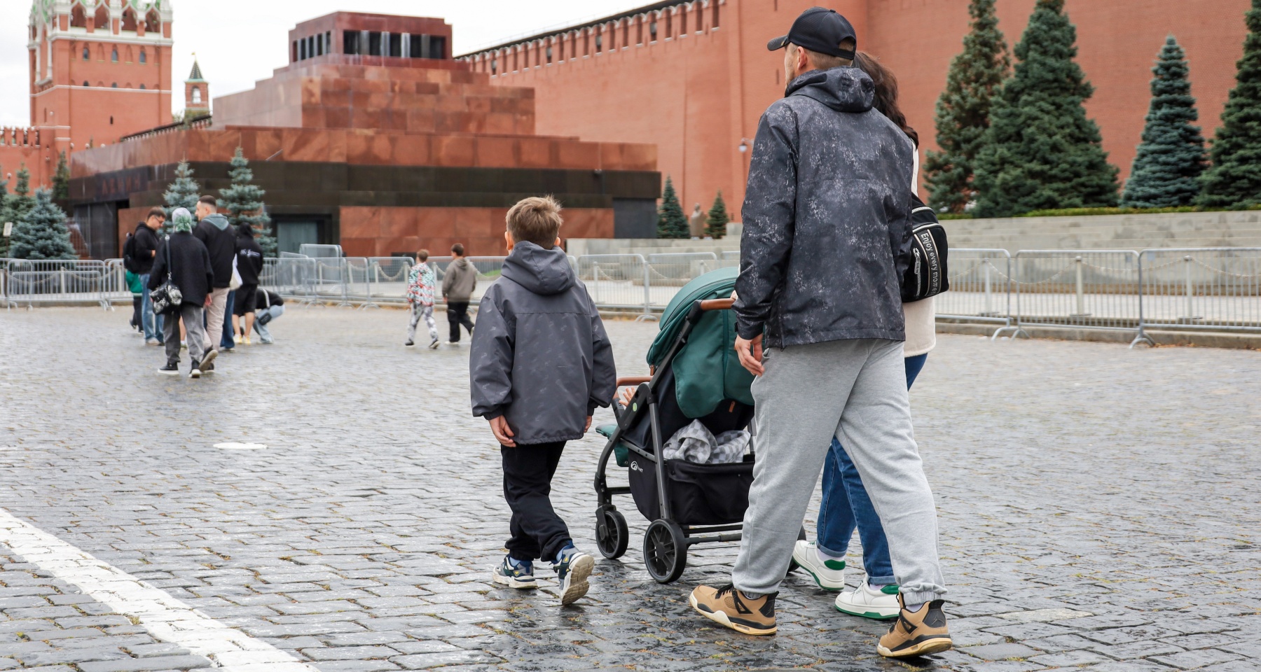 В Госдуме предложили скорректировать зависимость детских пособий от доходов семьи