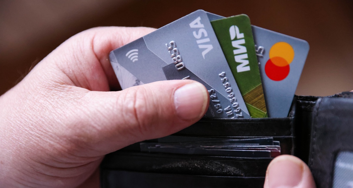В Госдуме назвали срок вывода карт Visa и Mastercard из обращения в России