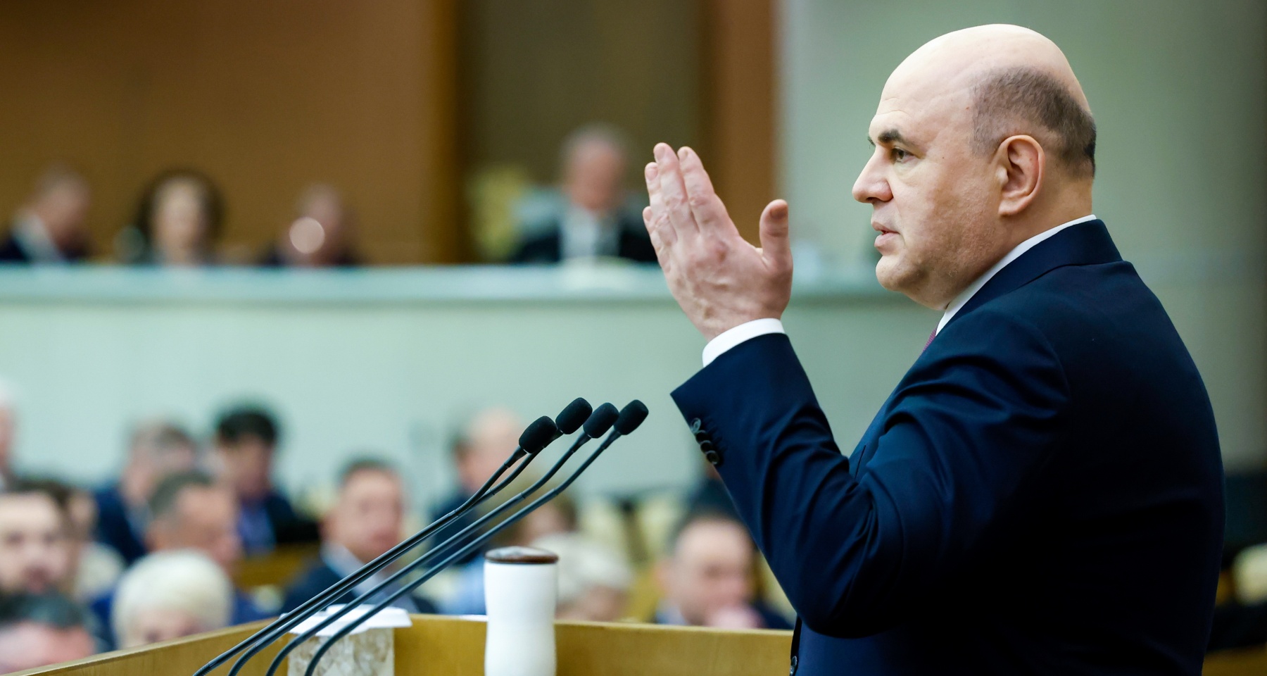Мишустин сообщил, на сколько еще вырастет МРОТ