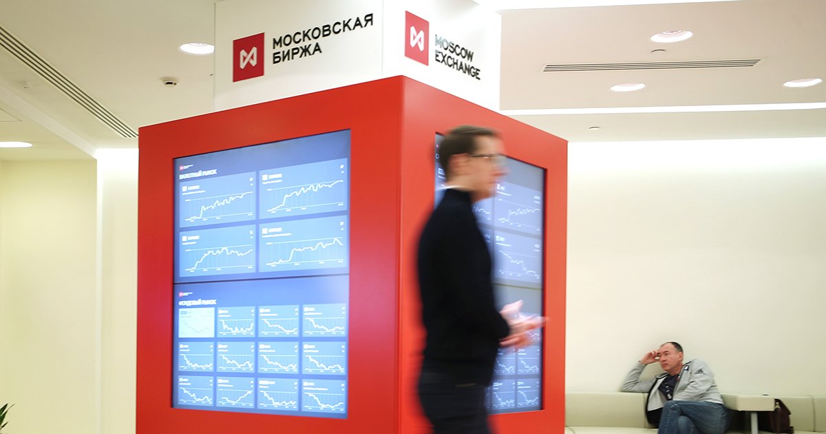 Для валютных торгов на Мосбирже установлены фиксированные ценовые коридоры
