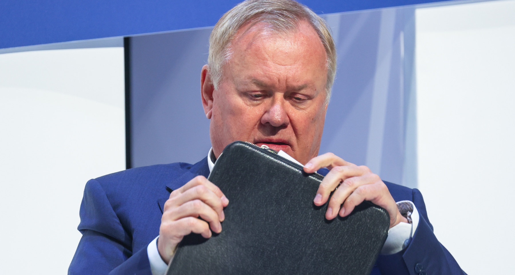 Костин дал прогноз по курсу рубля