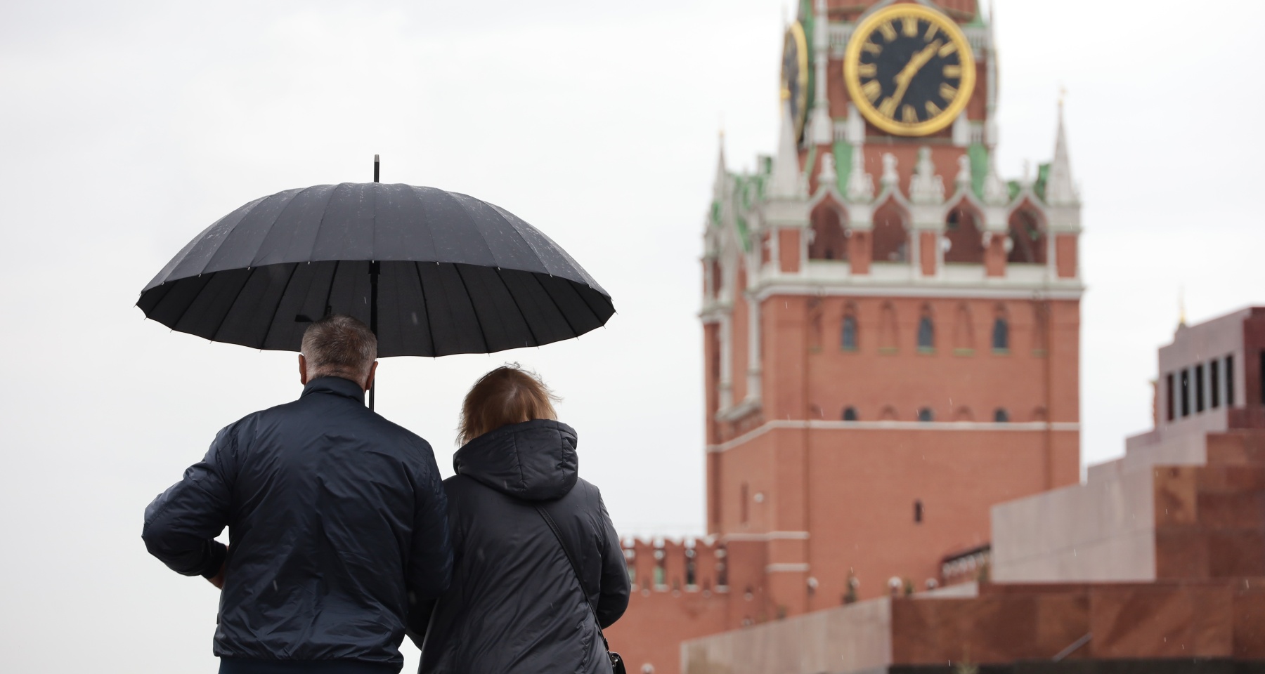 Прогнозы по изменению ключевой ставки, запрет на выдачу кредитов. Главное за день