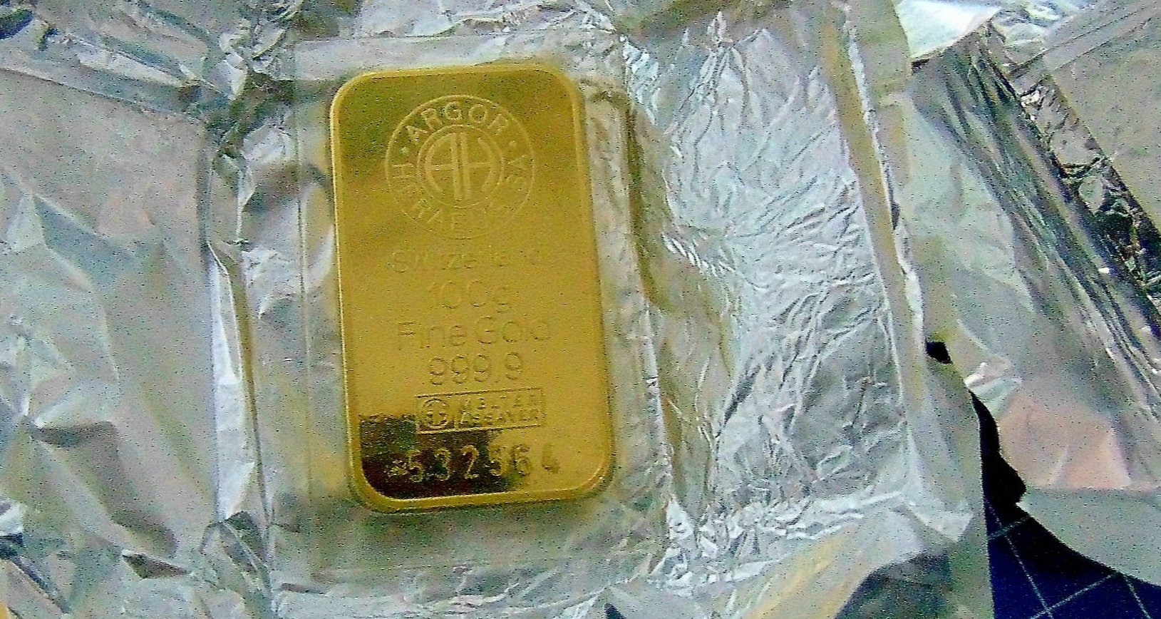 Драгоценная «Аленка». Россиянка пыталась вывезти контрабандой золото под видом шоколада 