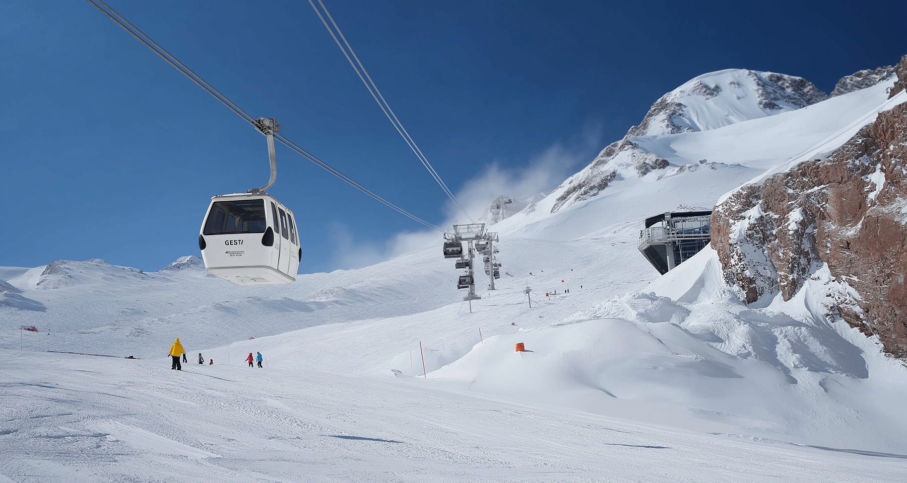 Где кататься на лыжах в России в 2026 году: топ-5 бюджетных горнолыжных курортов