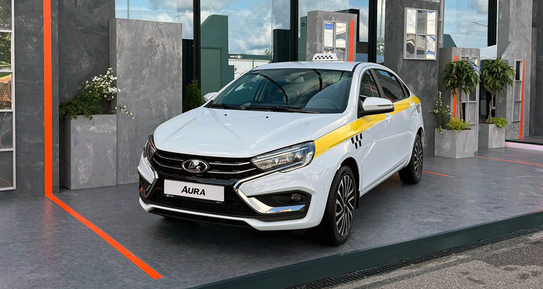 АвтоВАЗ показал автомобиль для такси