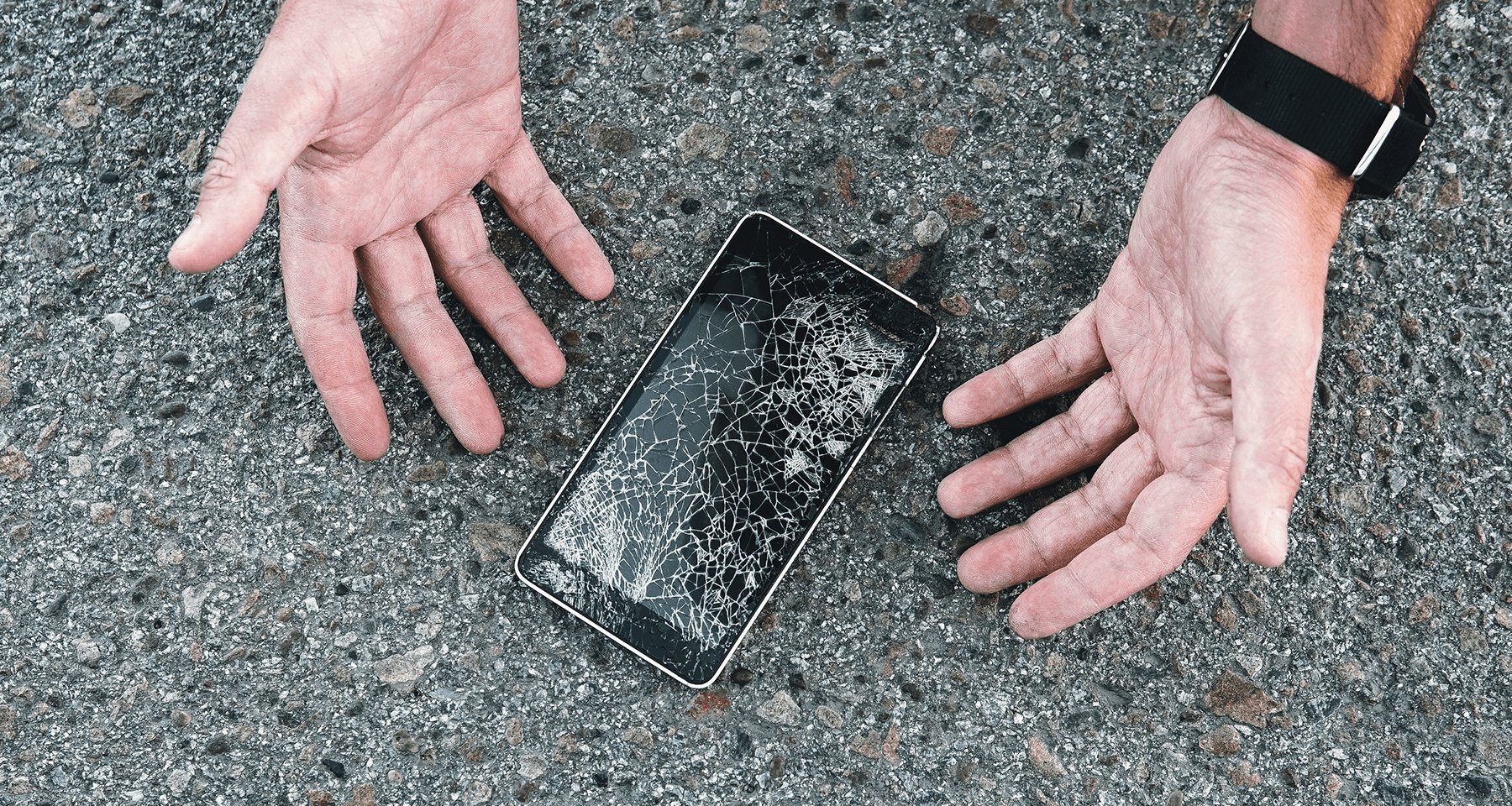 Стоит ли покупать страховку для смартфона и от чего может защитить полис