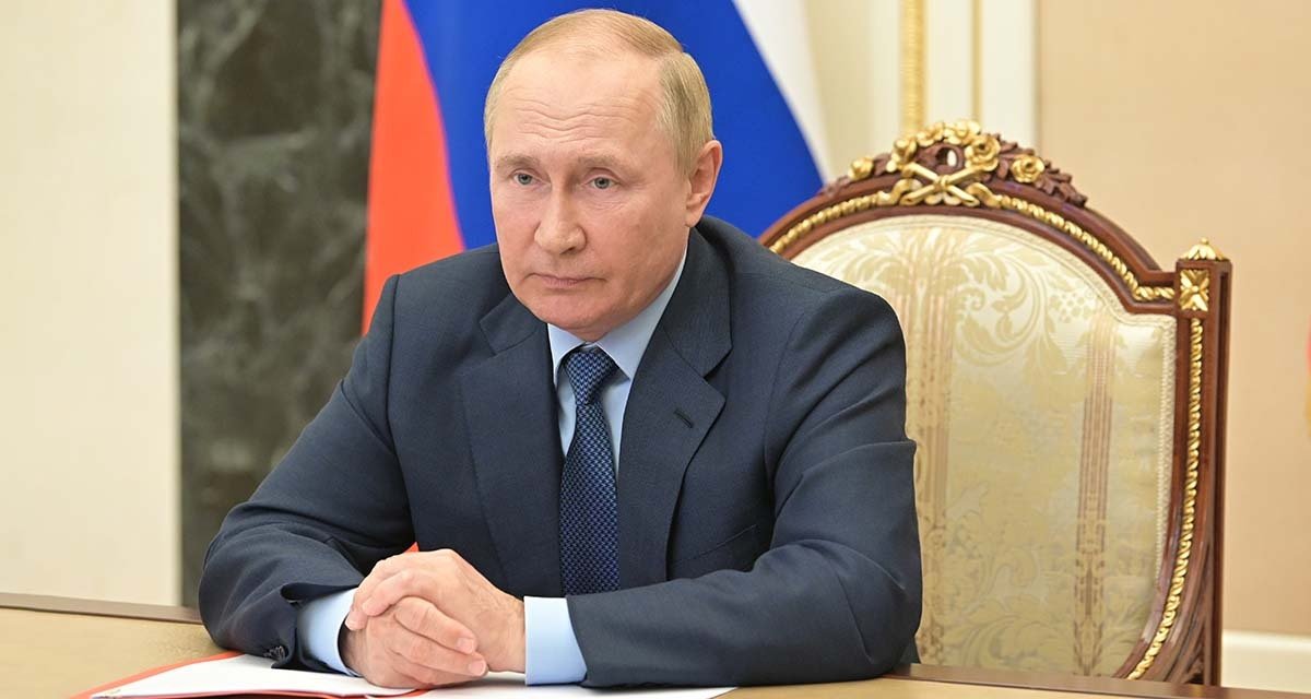 Акции банков и месторождения. Путин подписал указ о спецмерах в сфере финансов и энергетики